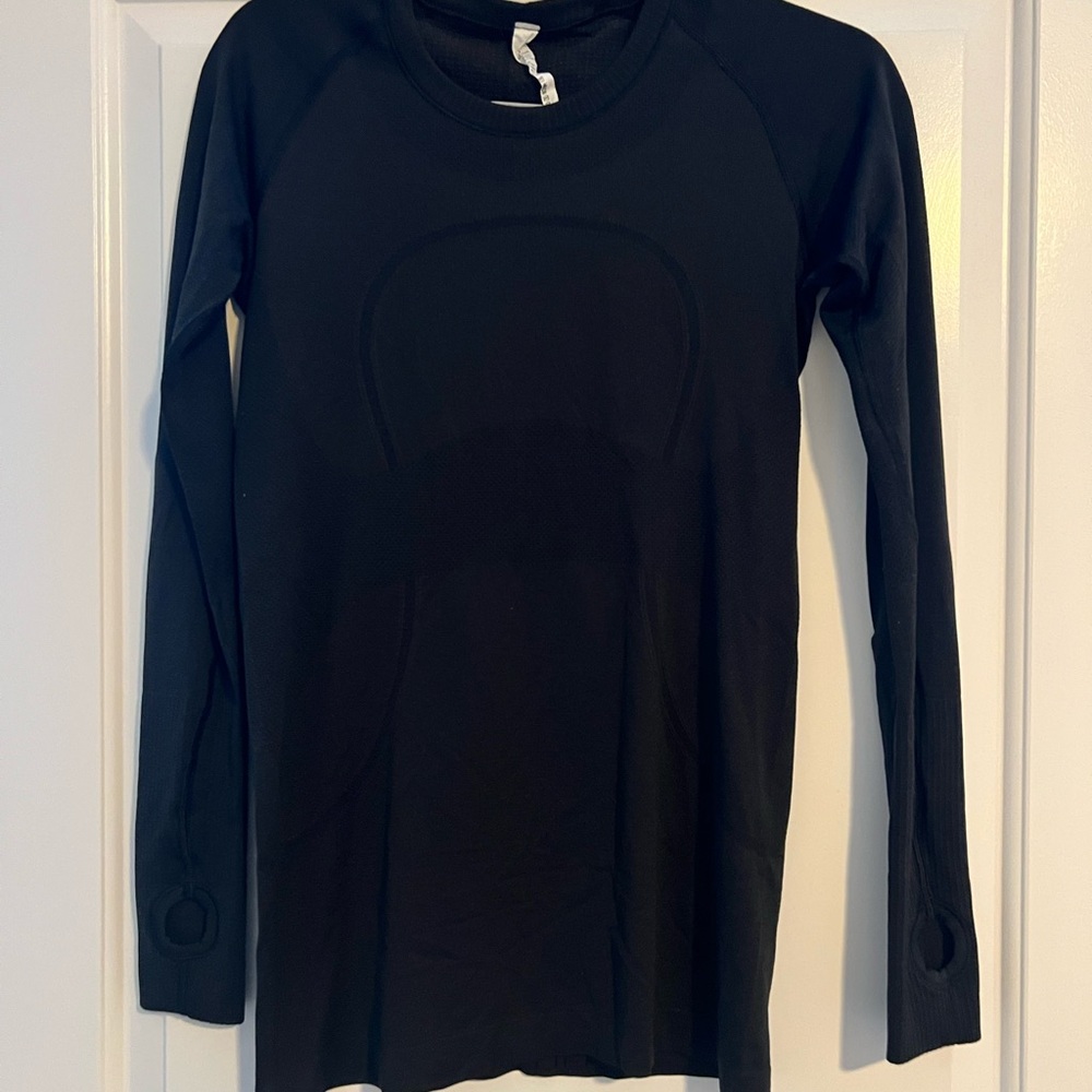 Lululemon Athletica Black Long Sleeve Top